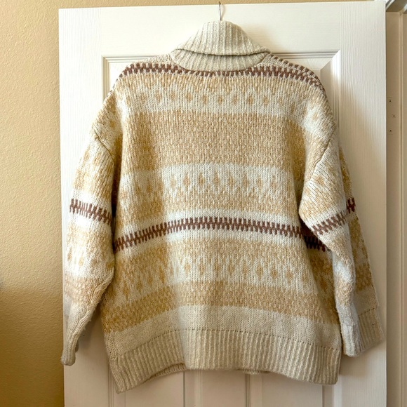 OLD NAVY Button Front Shawl Collar Sweater with Front Pockets - Large - Picture 4 of 8